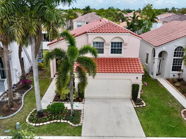 625 NW 158th Ave, Pembroke Pines, FL 33028