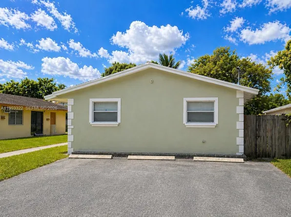 5644 Pierce St, Hollywood, FL 33021
