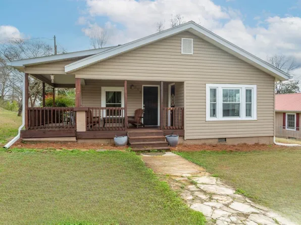 110 2nd St E, Warrior, AL 35180