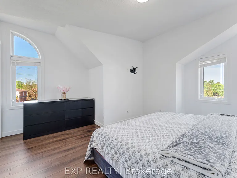487 East Ave #5 — Photo 36