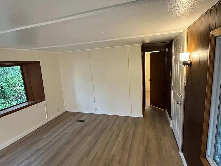 4930 NE Dawn Ln — Photo 13