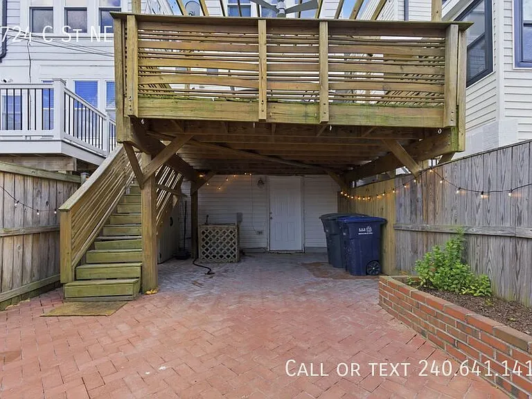1724 C St NE — Photo 35