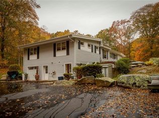 43 Braman Rd, Waterford, CT 06385