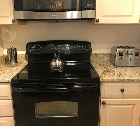 Oven & Microwave