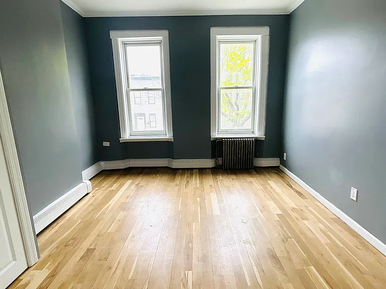 298 Cooper St #2 — Photo 1