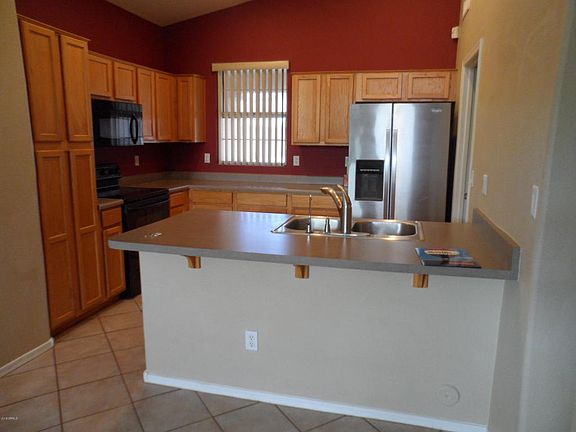 5th image of 21273 N 79th Dr