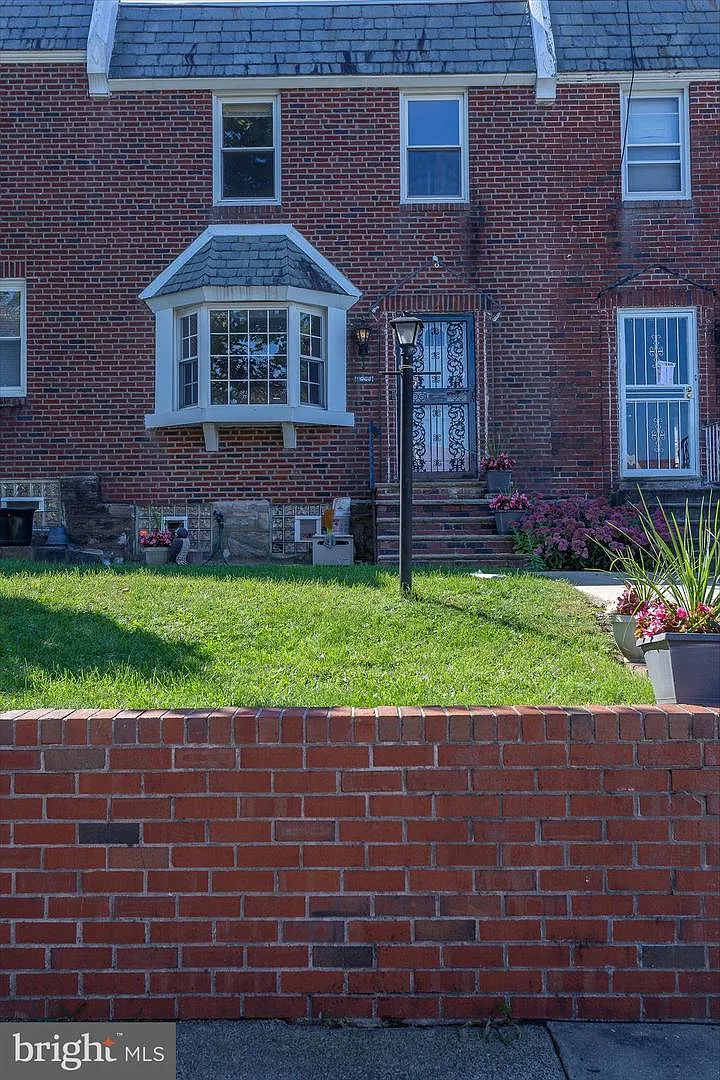 7944 Temple Rd photo 1