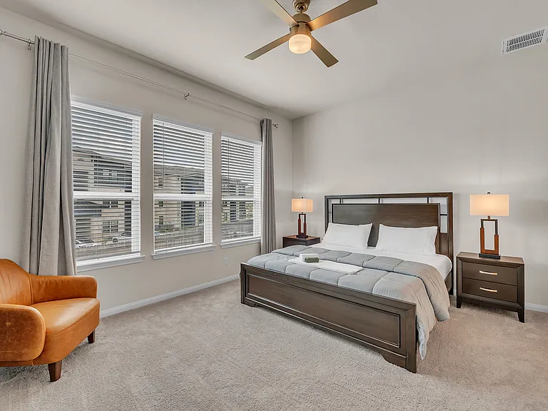 Torrita Dr — Photo 14