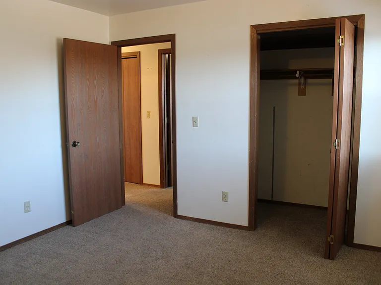1015 Babcock St — Photo 26