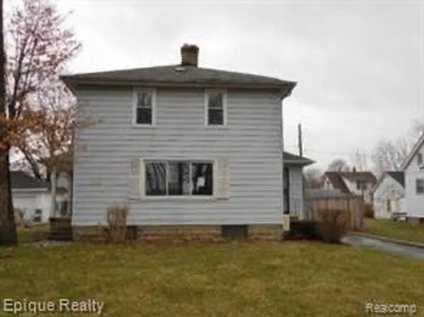 1413 Greenway Ave, Flint, MI 48504