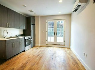 236 N 11th St #1BB, Brooklyn, NY