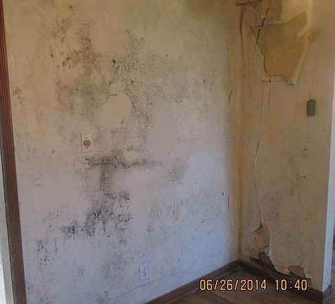 4th image of 18544 Wexford St