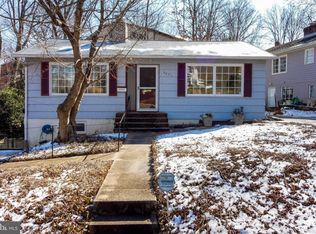 2801 S Grant St, Arlington, VA 22202