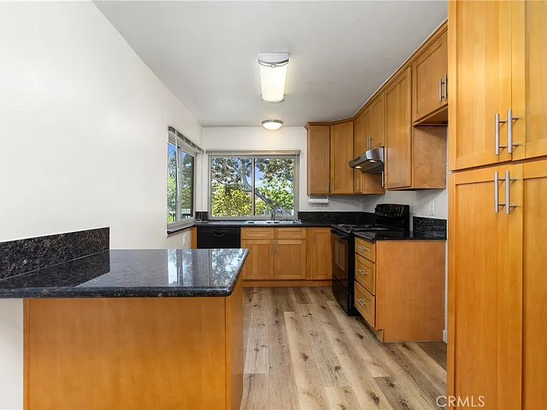 5461 E Candlewood Cir #B — Photo 3