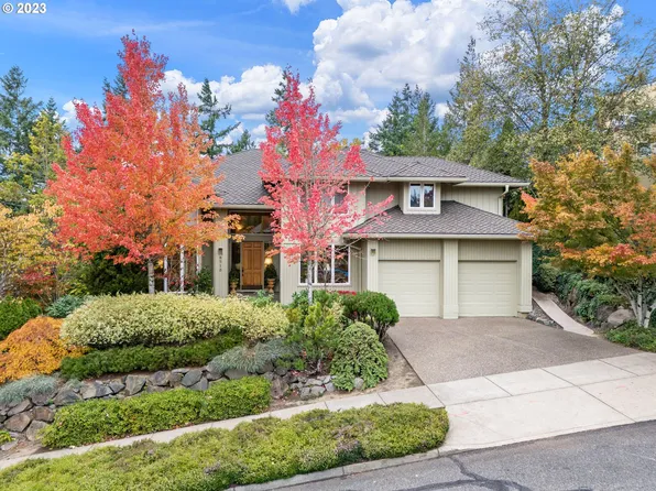 8513 NW Hazeltine St, Portland, OR 97229