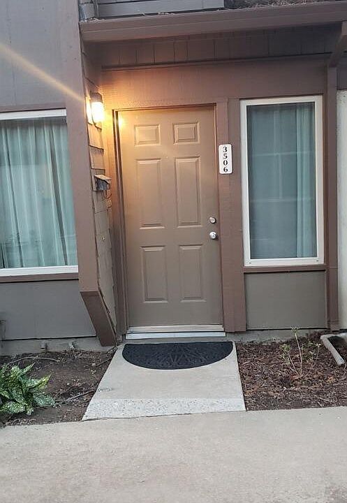 1st image of 3506 Larchmont Square Ln