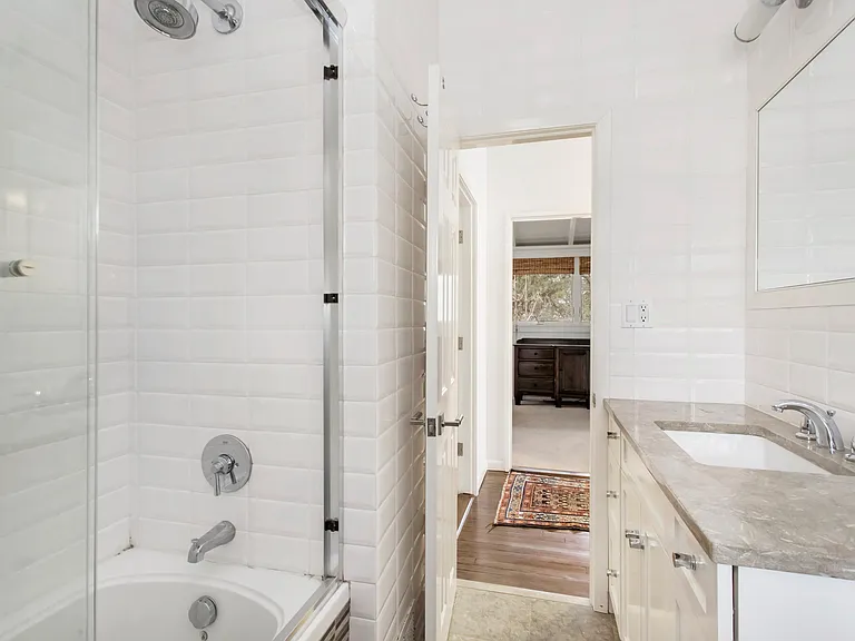 66 Jacqueline Dr — Photo 11