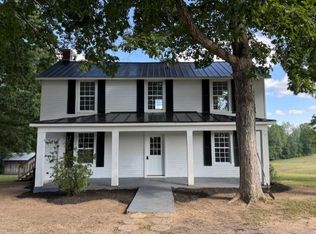 889 Tola Rd, Phenix, VA 23959