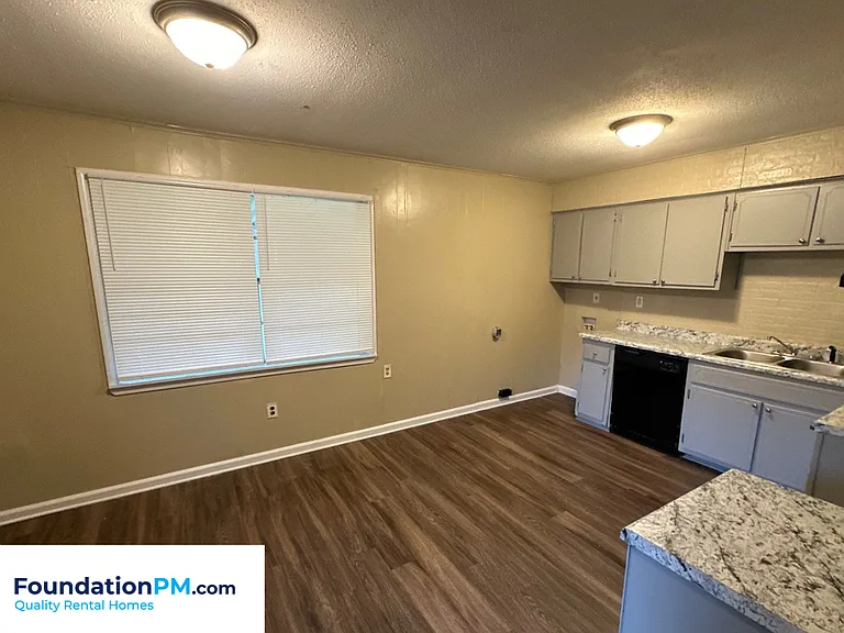 3214 Mario St — Photo 4