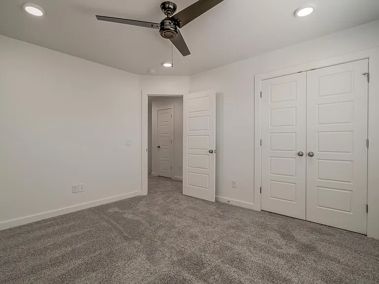 13522 Vinita Dr — Photo 22