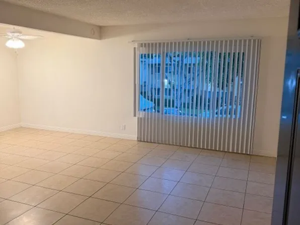 11520, 1000 S Malden Ave #6, Fullerton, CA 92832