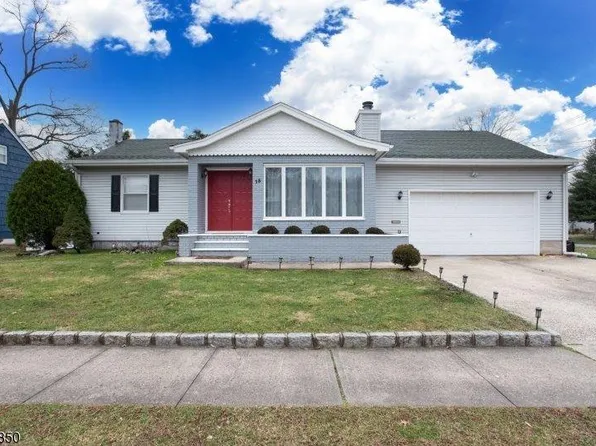 13 Park Ave, Green Brook Township, NJ 08812