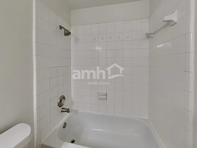 26949 Carriage Manor Ln — Photo 18