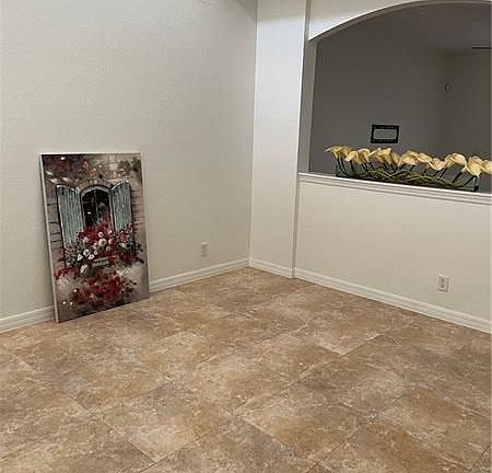 5th image of 11386 NW 33rd St