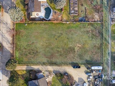 16890 Meadow Ln, Nampa, ID, 83687