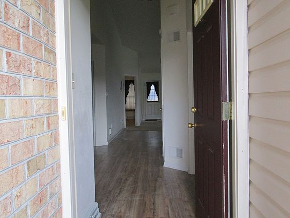 4th image of 1217 Progress Rd