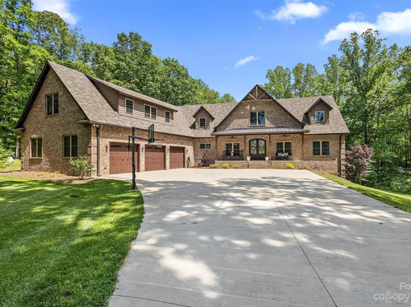 1192 Harper Lee Dr, Newton, NC 28658