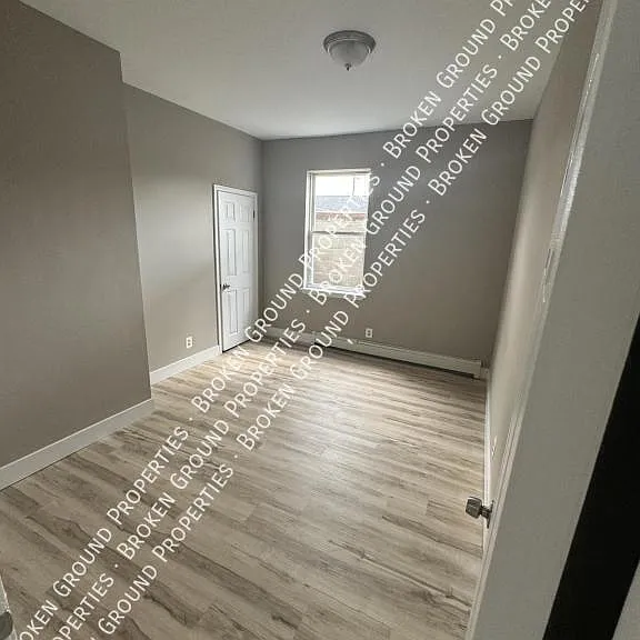 13 Pine St #C — Photo 6