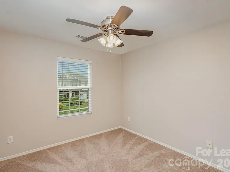 6442 Ridgeview Commons Dr — Photo 17