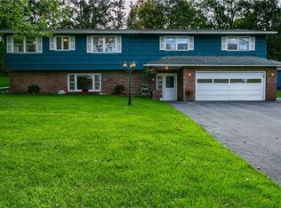 126 Stanwood Ln, Manlius, NY 13104