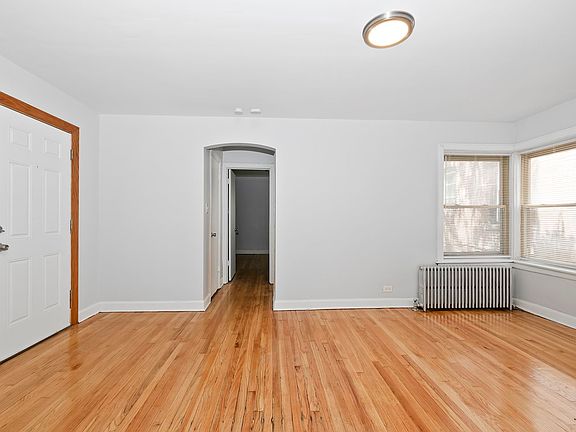 5th image of 5618 S Martin Luther King Dr Unit 1R