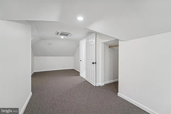 3911 Chatham Rd — Photo 32