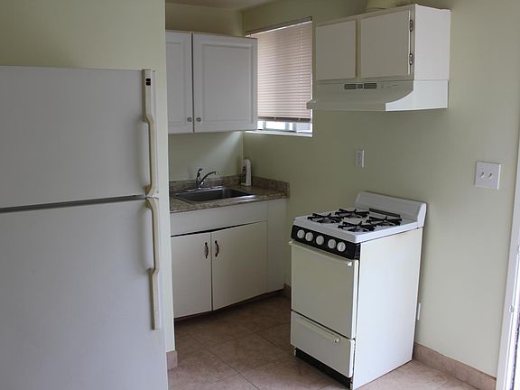 3rd image of 129 Raymond St APT 82A