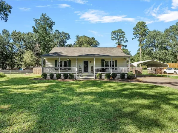 4744 Red Coach Ln, Sandston, VA 23150