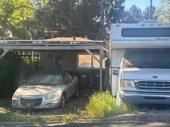 27 Goree Ct, Martinez, CA 94553