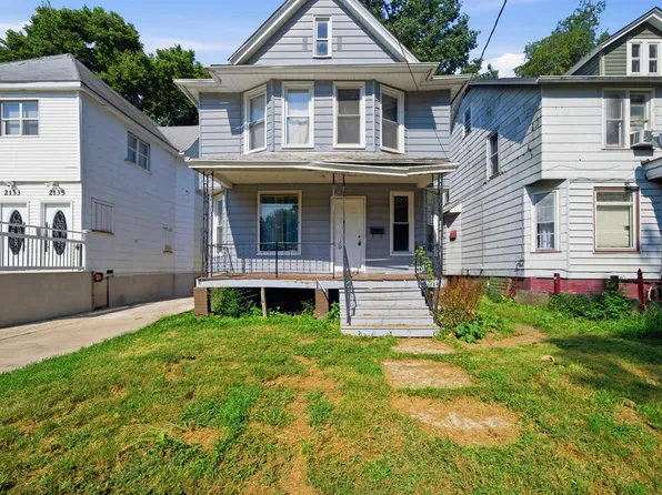 2137 N Linn St, Peoria, IL 61604