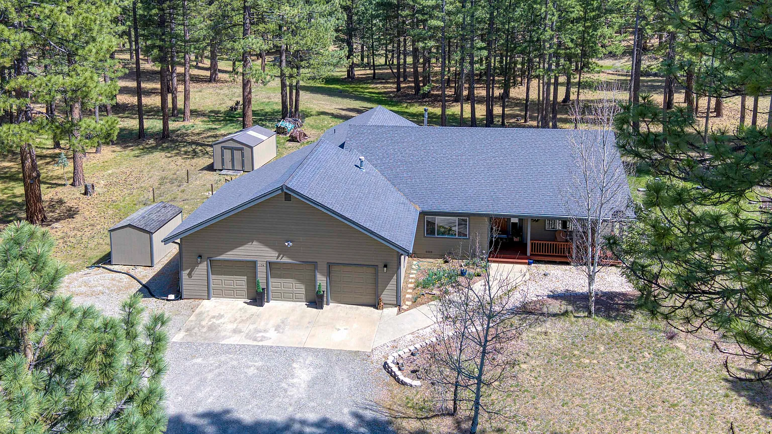 154 Cody Dr photo 1