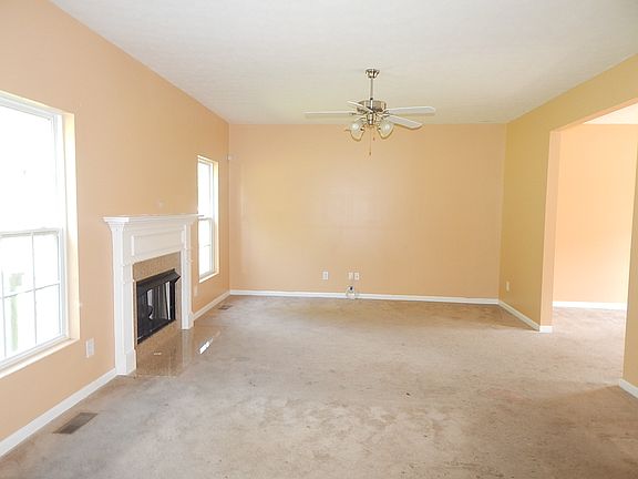 2nd image of 4940 Indian Summer Dr