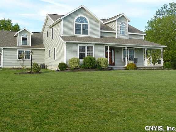 3rd image of 7791 Gloria Dr