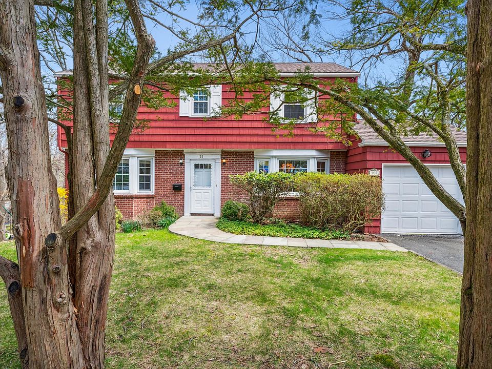1st image of 21 Hollywood Dr