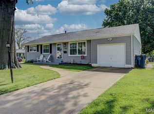 7200 Marlton Ln, Saint Louis, MO 63123