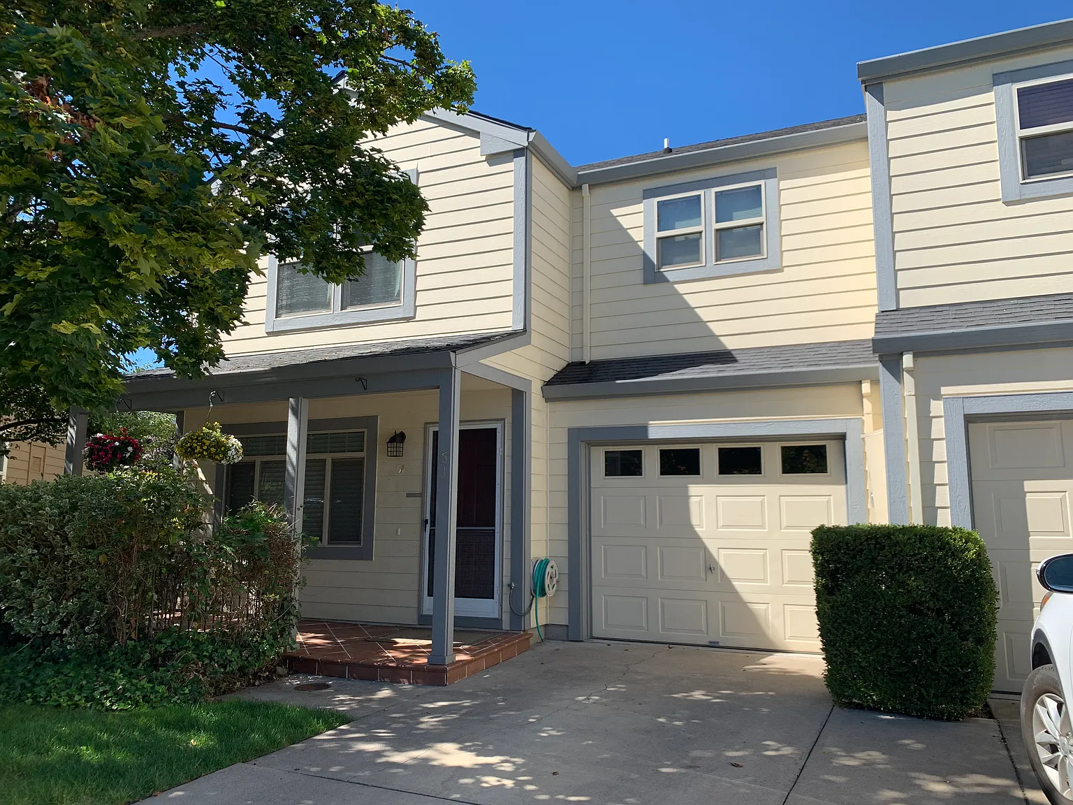 3 bed, 1609 sqft, $2,600 — Photo 1