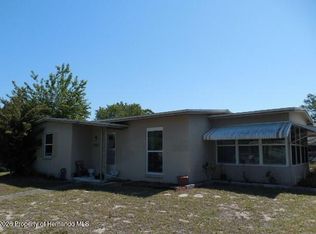 1204 Academy Ave, Spring Hill, FL 34606