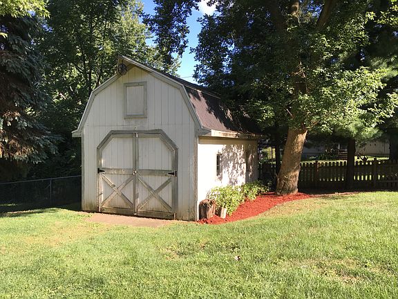 24x20 shed w loft - permanen