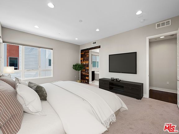 5th image of 5695 Goldeneye Dr #2