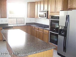 3rd image of 41186 W Novak Ln